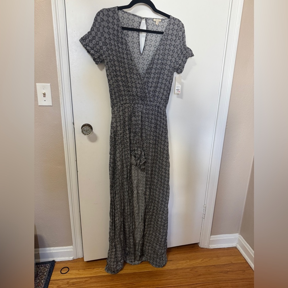 Francesca’s NWT Black and White High Low Romper Dress Size Medium